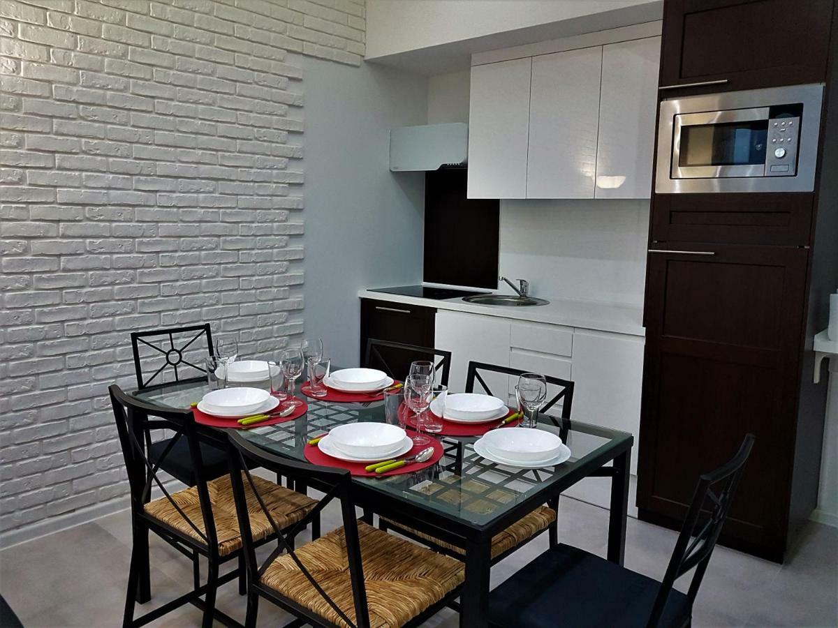 Lux Apartment Center Вроцлав Екстер'єр фото
