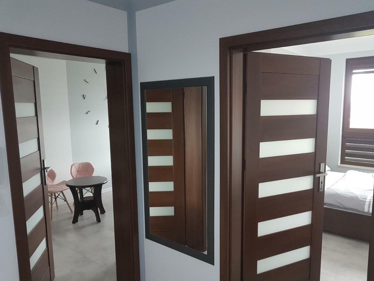 Lux Apartment Center Вроцлав Екстер'єр фото