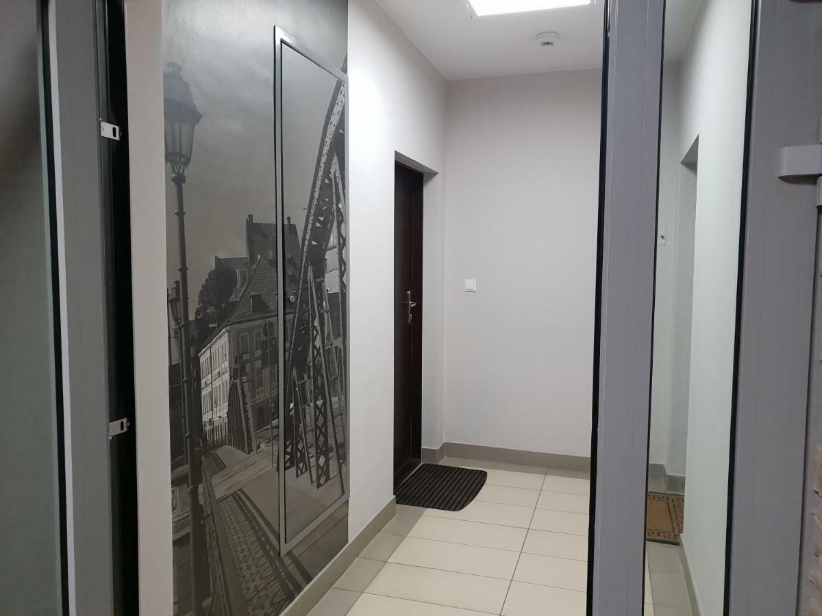 Lux Apartment Center Вроцлав Екстер'єр фото