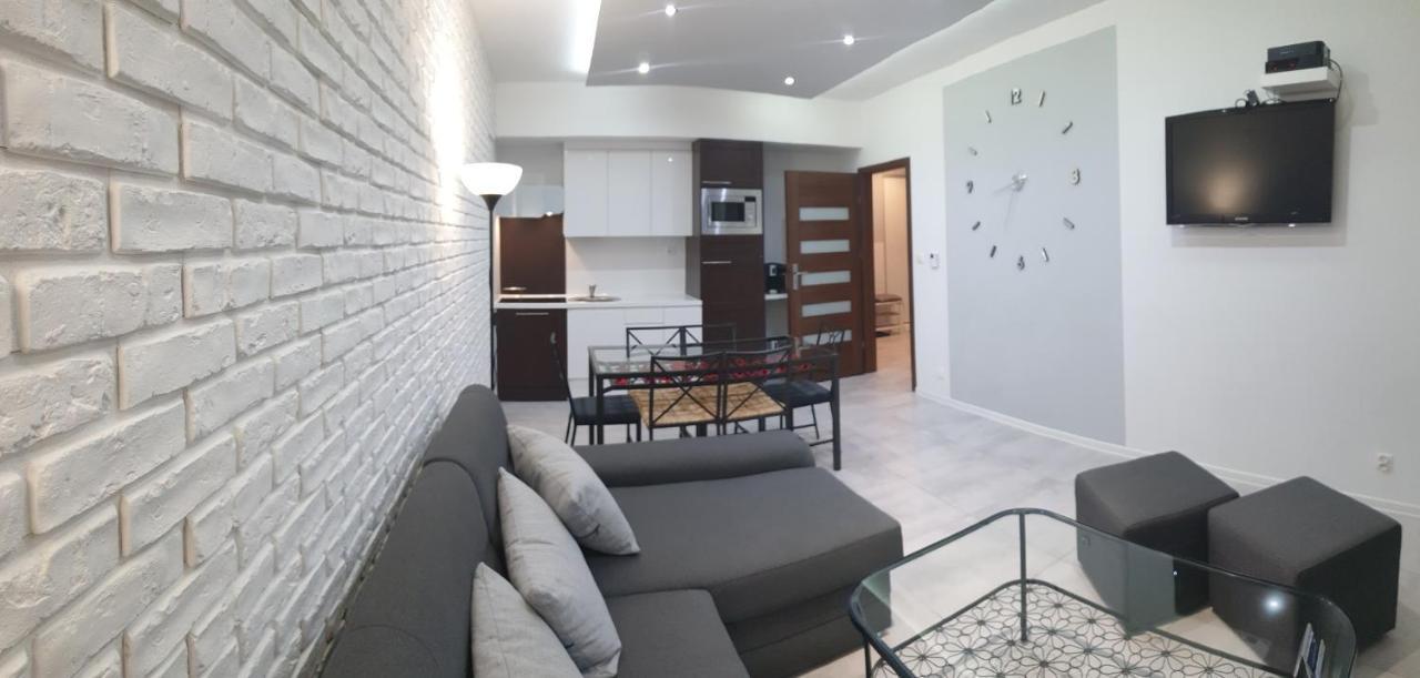 Lux Apartment Center Вроцлав Екстер'єр фото