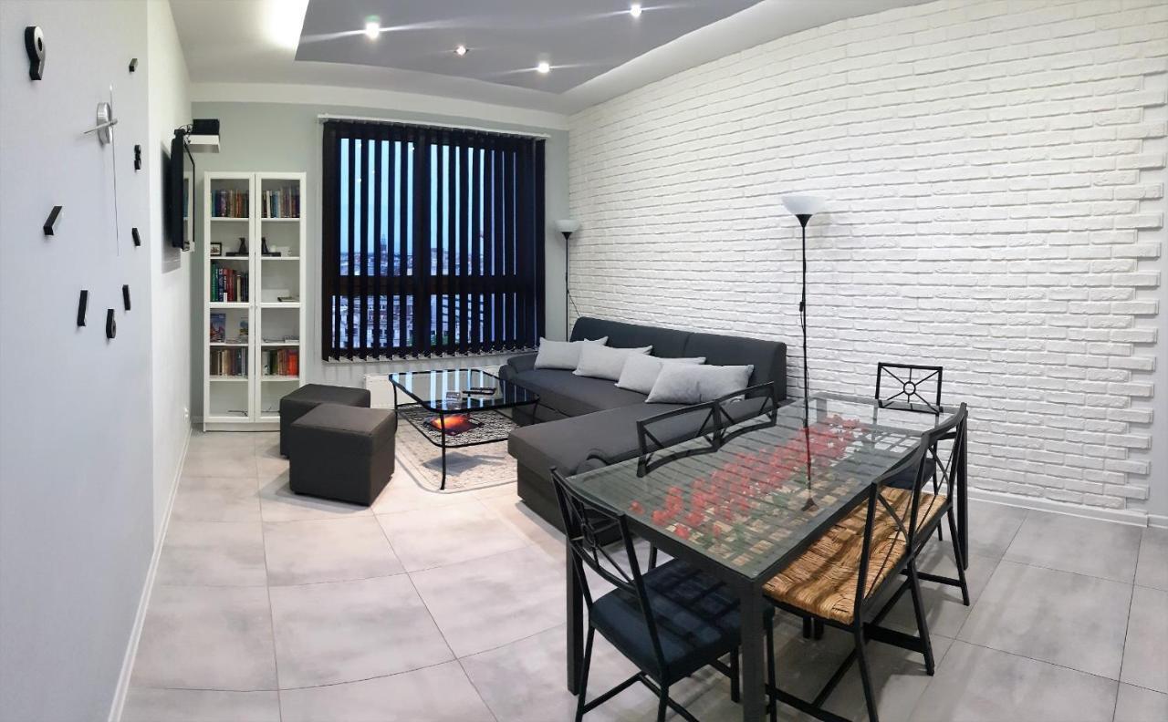 Lux Apartment Center Вроцлав Екстер'єр фото