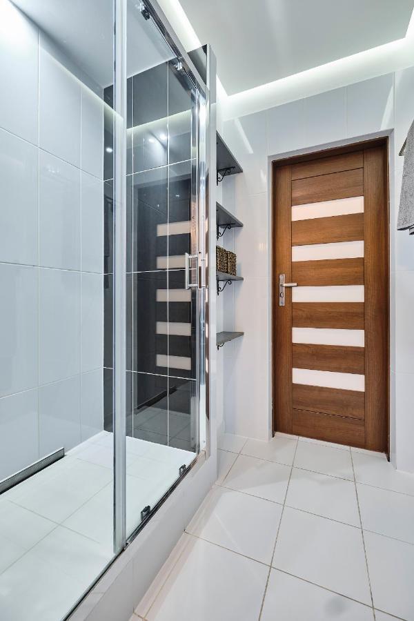 Lux Apartment Center Вроцлав Екстер'єр фото